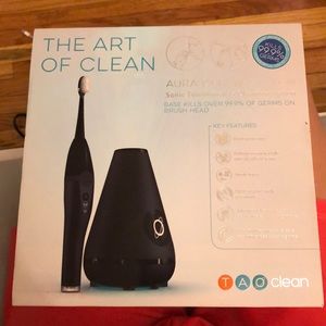 Never been opened sonic toothbrush set